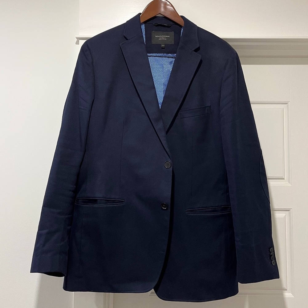 Banana Republic Blazer in Navy Blue